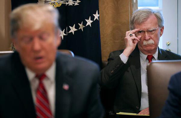 Tramp: John Bolton axmaqdır