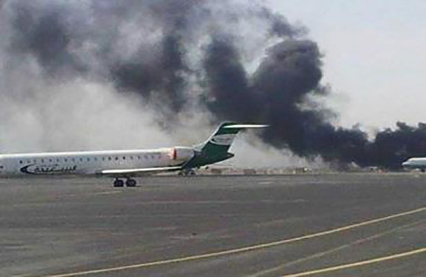 Səudiyyə rejimi Səna aeroportunu bombaladı