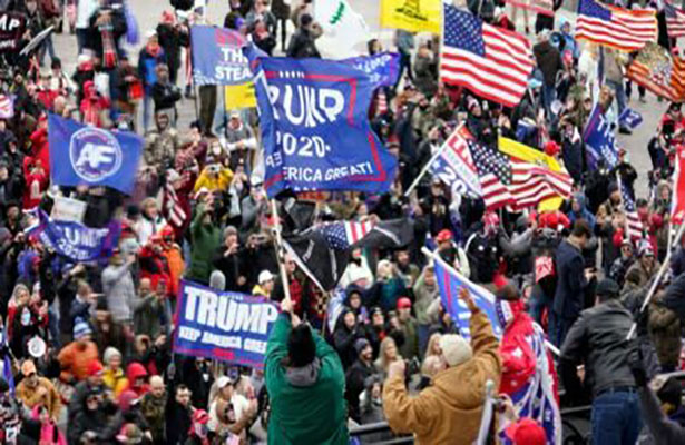 Los-Ancelesdə də yeni toqquşmalar, “Trump” otelinin yanında atışma olub