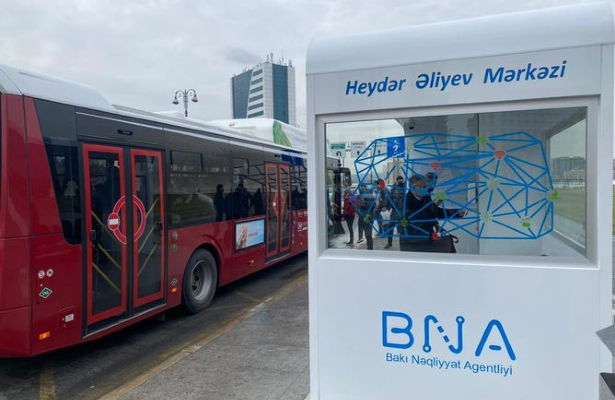 Bakıda ilk bio-smart dayanacaq quraşdırılıb