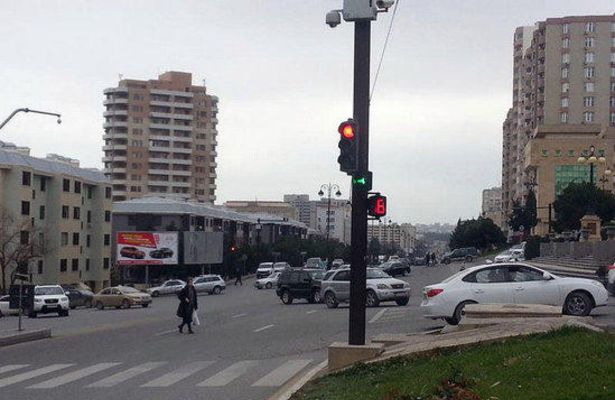 Bakıda yeni işıqforlar quraşdırılıb