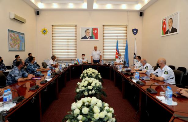 Gömrük Akademiyasında gömrük orqanlarında fəaliyyət göstərən kinoloqlar üçün təlimlər keçirilir