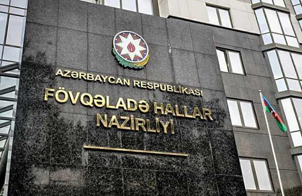 FHN: `Heydər Əliyev prospektində yanğın 250 kv. m. ərazini əhatə edib`