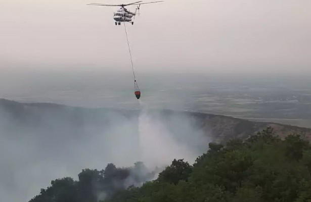 Yardımlıda meşə yanğınının söndürülməsinə helikopter cəlb olunub