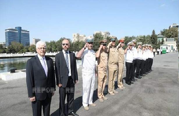 Rusiyanın hərbi gəmiləri Bakıya gəldi