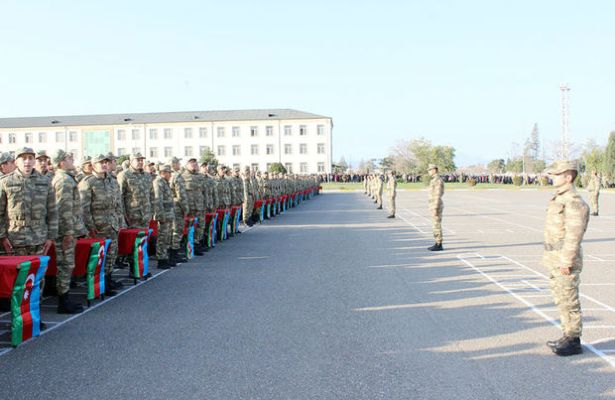 Azərbaycan ordusunda andiçmə mərasimləri keçirilib