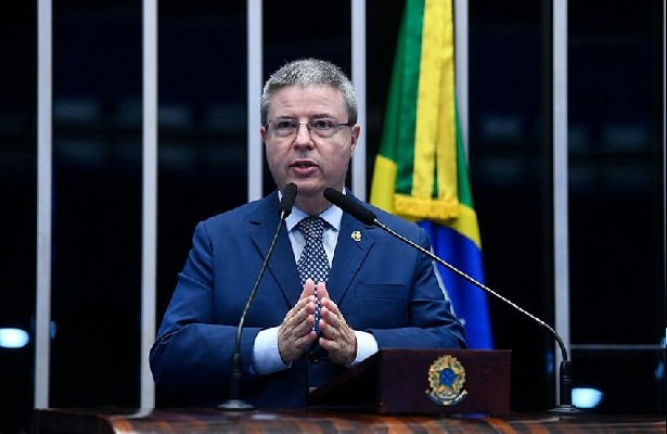 Braziliya senatoru parlamentdə Azərbaycanın azad edilən ərazilərindən danışıb