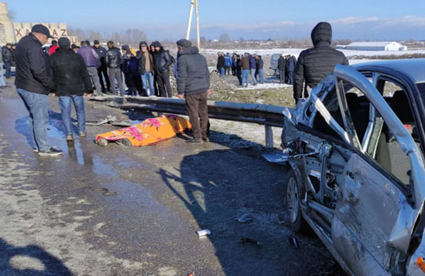 Xaçmazda altı maşın toqquşdu: Ölən və yaralananlar var – FOTO