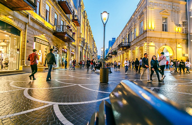 Azərbaycana gələn Rusiya vətəndaşlarının sayı təxminən 3 dəfə artıb