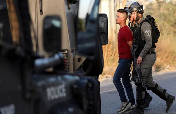 İordan çayının qərb sahilində bir məhbusun həyat yoldaşı da daxil olmaqla 12 fələstinli saxlanılıb