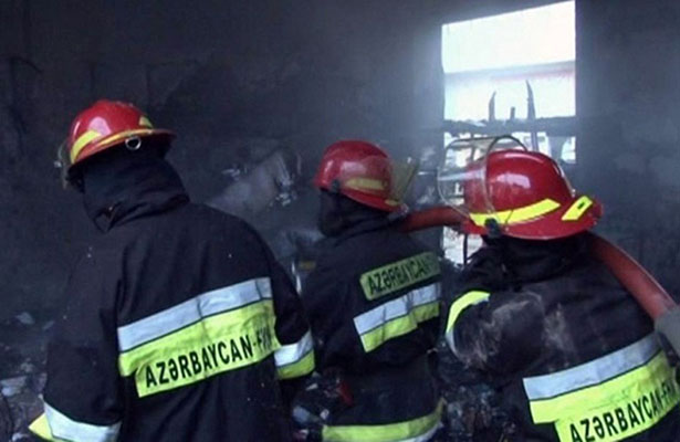 Bakıda yaşayış binasında yanğın olub