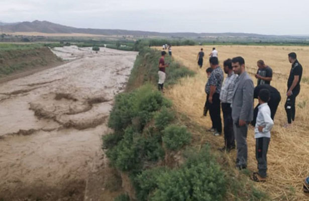 İranın cənubunda daşqınlar nəticəsində azı 17 nəfər ölüb