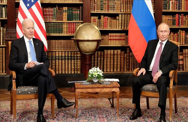 Bolton: Bayden “şişirdir”, Putin isə “blef edir”