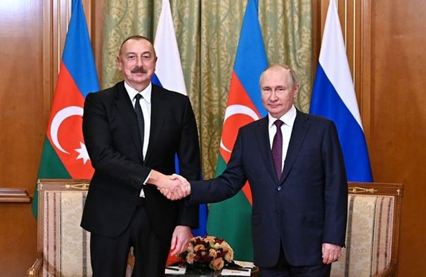 Vladimir Putin İlham Əliyevə zəng edib