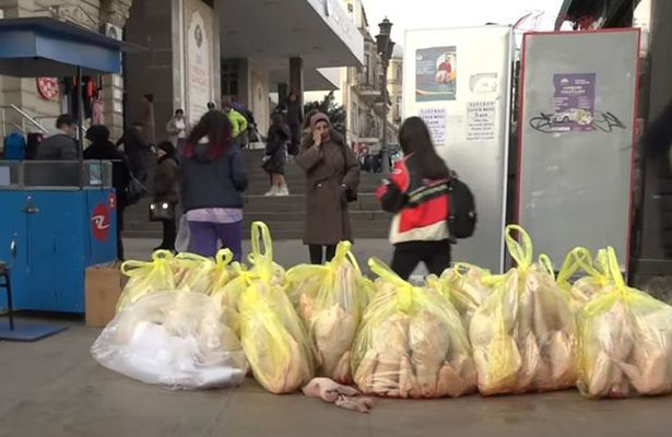 Bazarlara murdar olmuş toyuq çıxarılır? – VİDEO