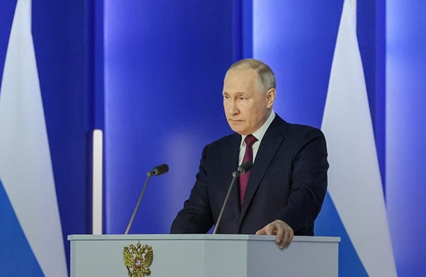 Putin: Qərb orada vəsait saxlayan rusiyalı iş adamlarını qarət edib