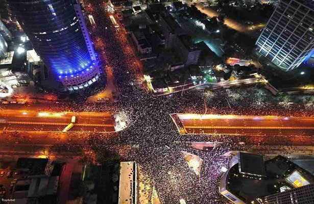 Netanyahuya qarşı 160 min nəfərin kütləvi nümayişi – Foto