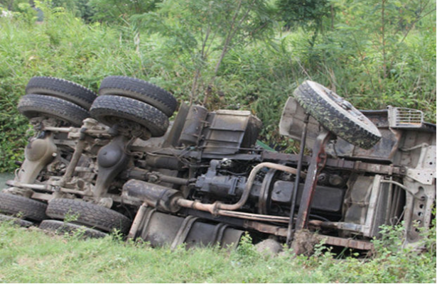 İsmayıllıda “KamAZ” markalı yük avtomobili aşıb