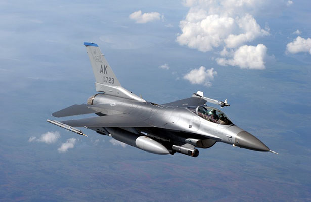 ABŞ Nümayəndələr Palatası F-16 qırıcılarının Türkiyəyə satışı üçün ilkin şərti açıqlayıb
