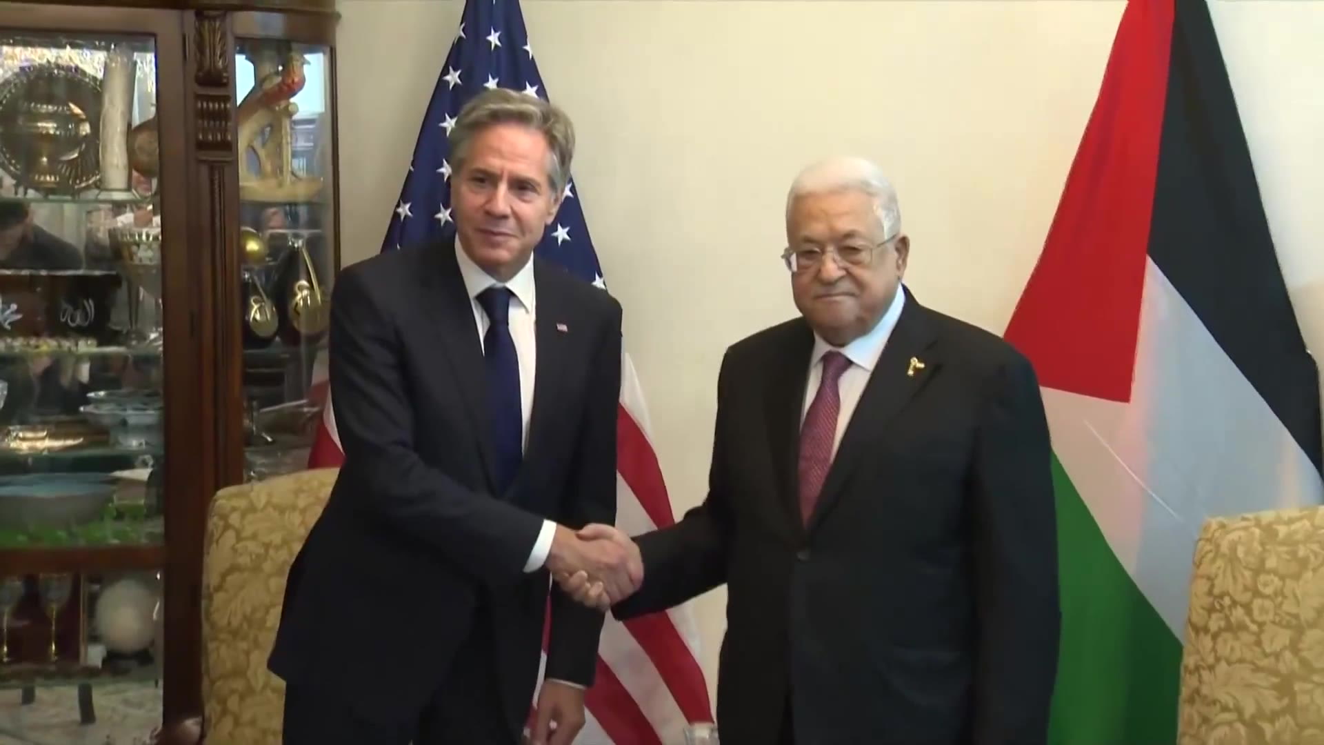 ABŞ dövlət katibinin Mahmud Abbasla görüşü