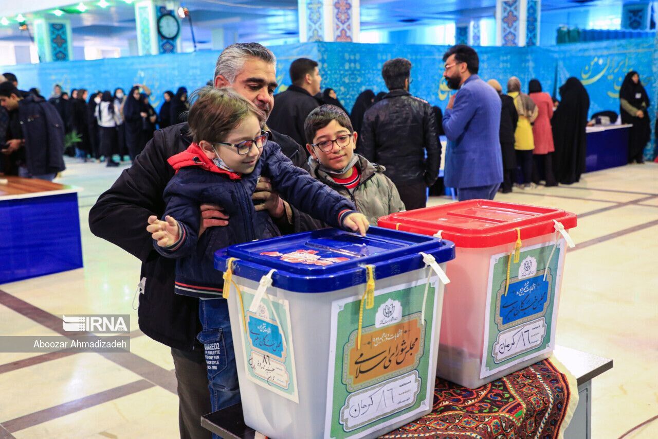 İranda keçirilən seçkilərdə 25 milyondan çox seçici iştirak edib