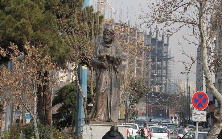 Tehranda Nizami Gəncəvinin heykəlinin açılışı olub