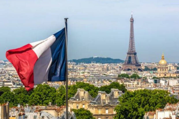 Fransanın gecikən bəyanatı: Makron hökuməti geri çəkilir