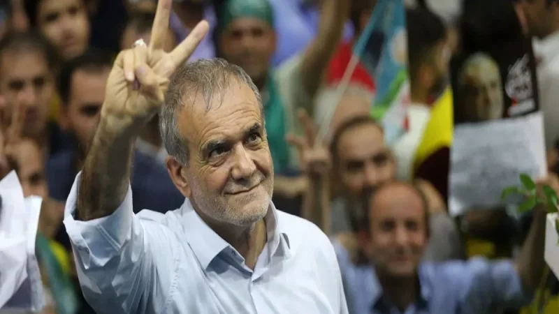 İranda prezident seçkilərinə Məsud Pezeşkian 42.6% səslə liderlik edir