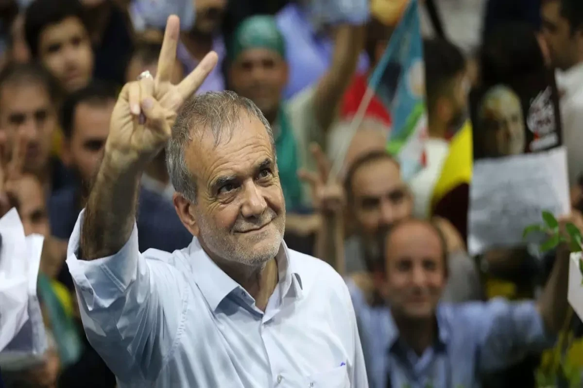 İranda prezident seçkilərinə Məsud Pezeşkian 42.6% səslə liderlik edir