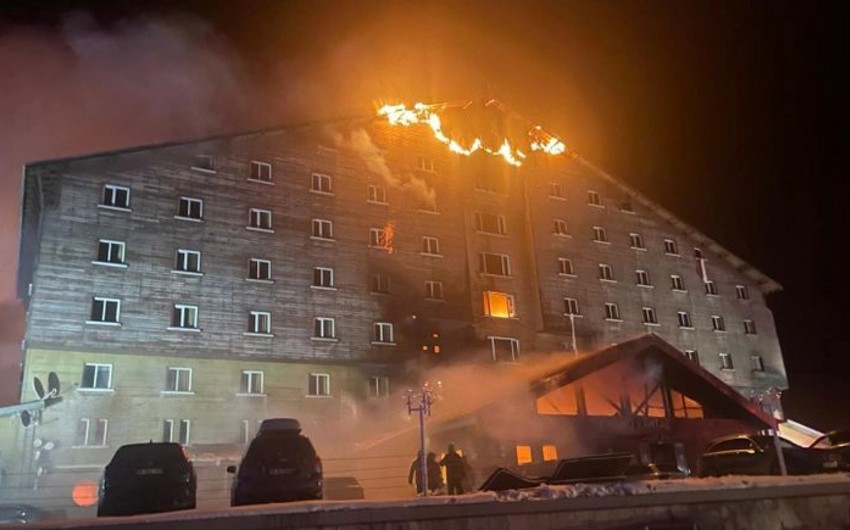 Türkiyədə hoteldə yanğın baş verib, 10 nəfər ölüb, 32 nəfər yaralanıb