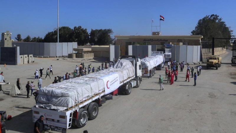 Misir atəşkəsin başlanğıcından Qəzzaya 5 min humanitar yardım yüklü maşın göndərib