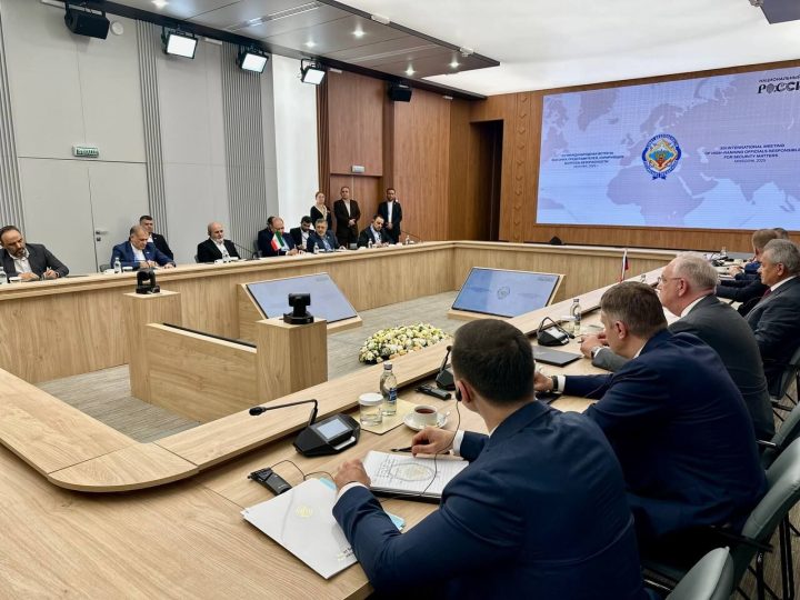 İran və Rusiyanın Ali Milli Təhlükəsizlik Şurasının katibləri birgə planların daha sürətli həyata keçirilməsini dəstəkləyiblər