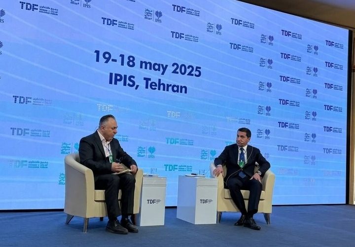 Hikmət Hacıyev: Azərbaycan və İran iqtisadi əməkdaşlığı gücləndirməlidir