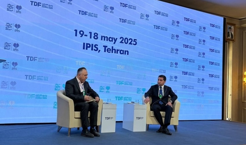 Hikmət Hacıyev: Azərbaycan və İran iqtisadi əməkdaşlığı gücləndirməlidir