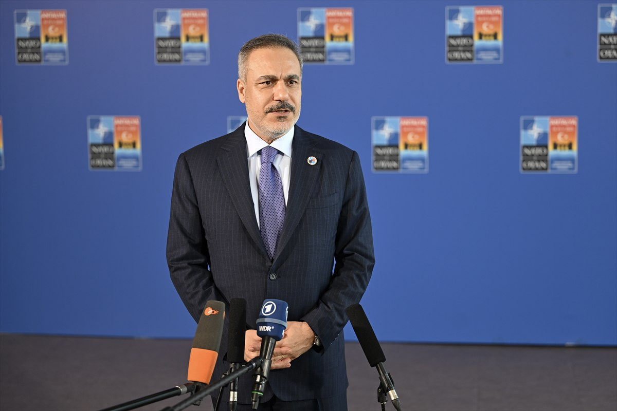 Türkiyə XİN rəhbəri Qəzzada atəşkəsə çağırıb