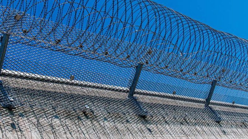 Liviyada toqquşmalar zamanı məhbuslar həbsxanadan qaçıb