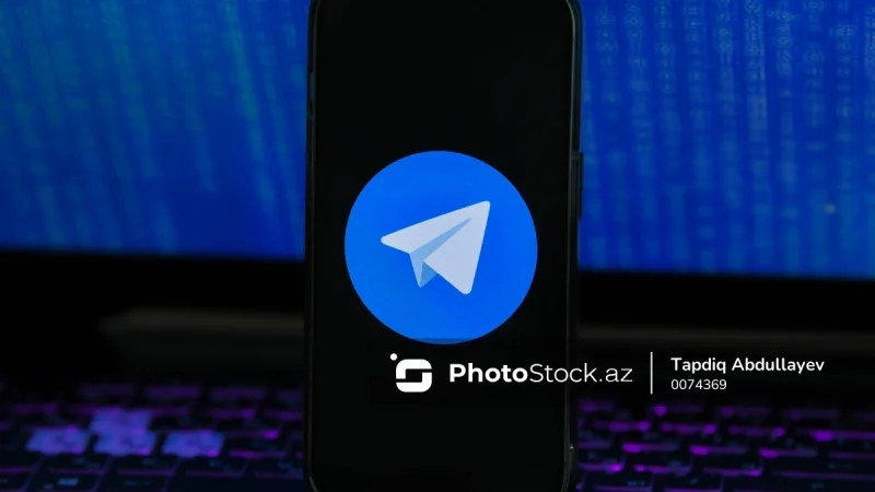 İlon Mask “Telegram”la rəqabət aparacaq mesenceri işə saldı