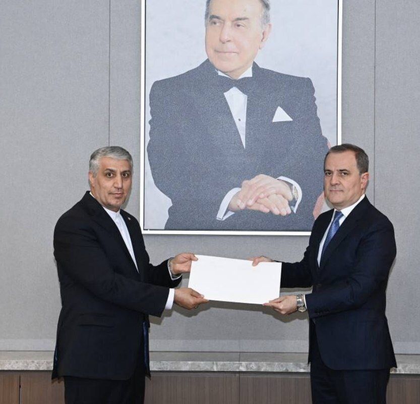 İran səfirinin Azərbaycan Respublikasının xarici işlər naziri ilə görüşü