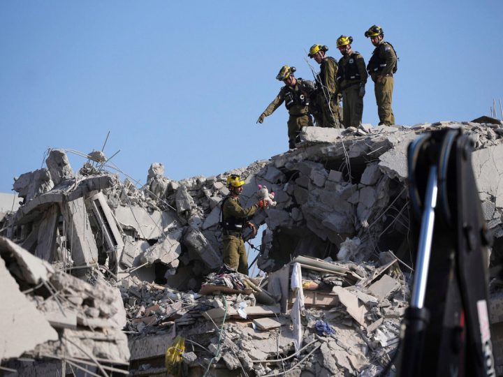 Ötən gecədən bəri İran İsrailə 200 ballistik raket atıb
