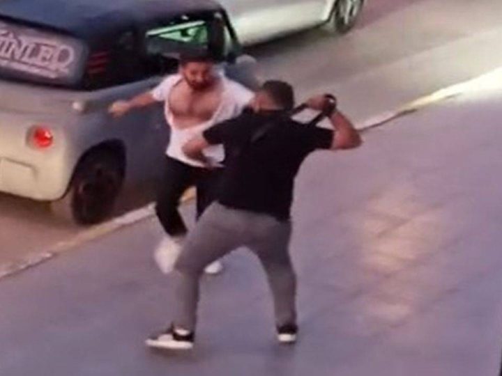 Küçə ortasında kəmər dava:1 nəfər bıçaqlanaraq yaralandı! (Video İzlə)