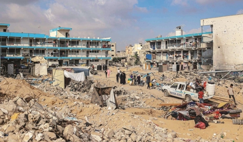 The Guardian: İsrail “qəsdən strategiya” ilə məktəbləri bombalayır