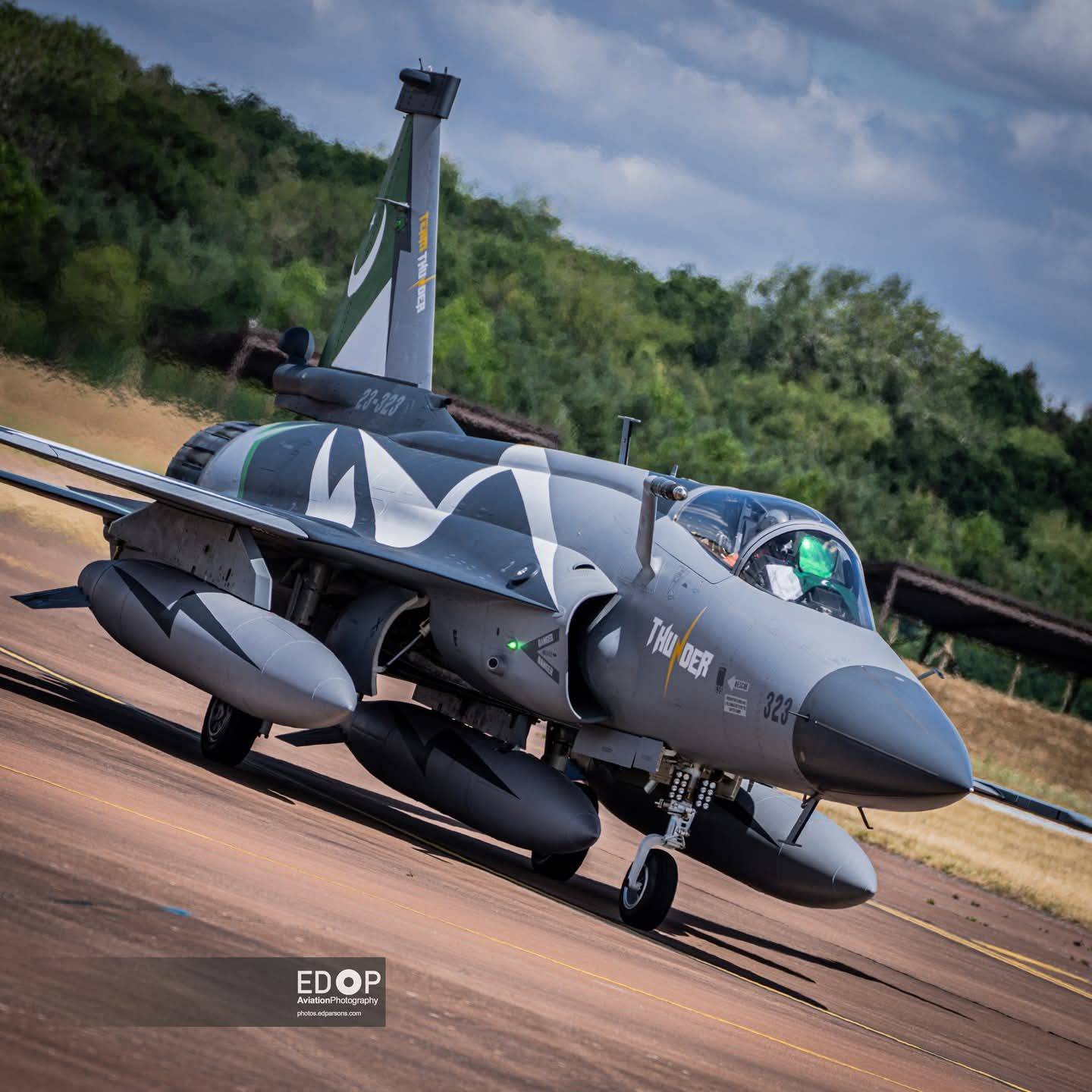 JF-17 Block III dünyaya meydan oxudu: Pakistan “Spirit of the Meet” kubokunu əldə etdi!