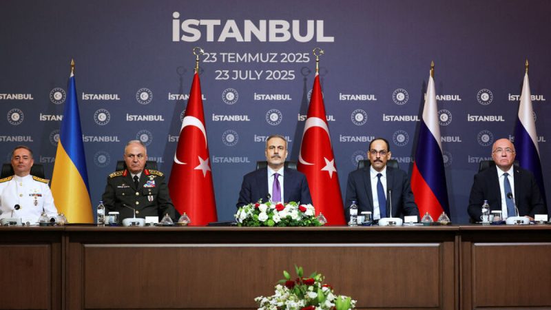 İstanbul danışıqlarında Putin və Zelenskinin harada görüşə biləcəyi məsələsi müzakirə olunub