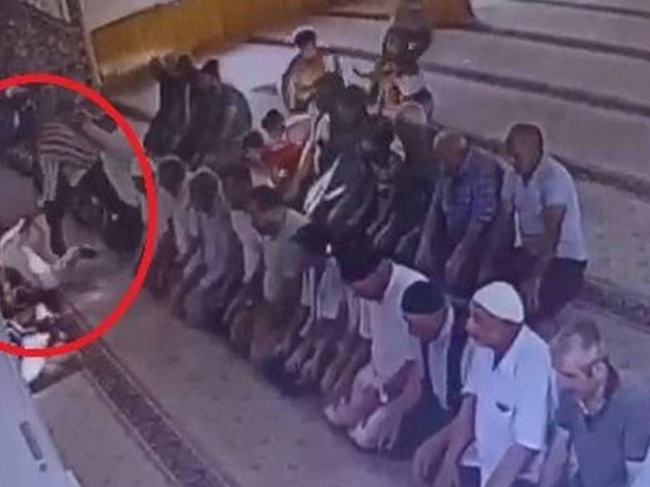 Türkiyə-Məsciddə dəhşətli cinayət! (Video İzlə)