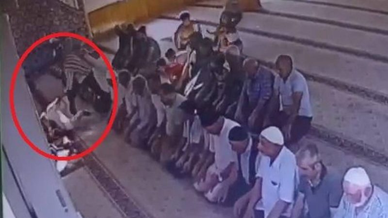 Türkiyə-Məsciddə dəhşətli cinayət! (Video İzlə)