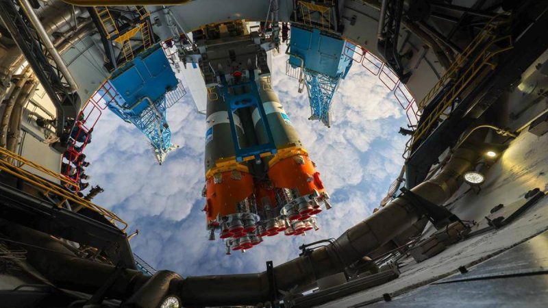 İran “Soyuz” raketi ilə yeni peyklərini orbitə göndərməyə hazırlaşır!