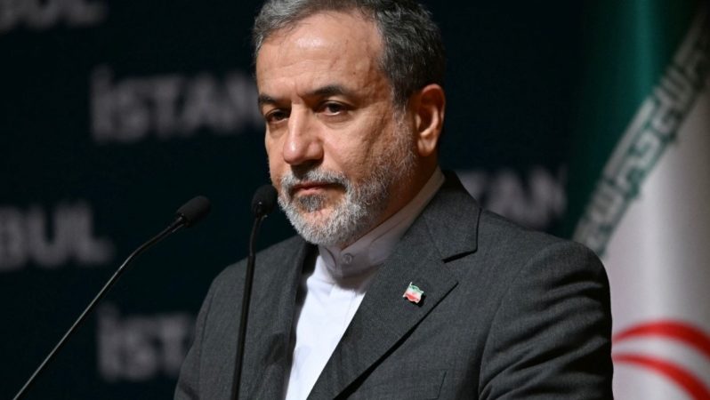 Arakçi AB-yə: Sizin gələcək danışıqlarda yeriniz yoxdur