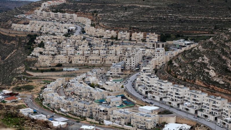 Britaniya vergi ödəyicisi İsrailin qeyri-qanuni məskunlaşmalarını maliyyələşdirir