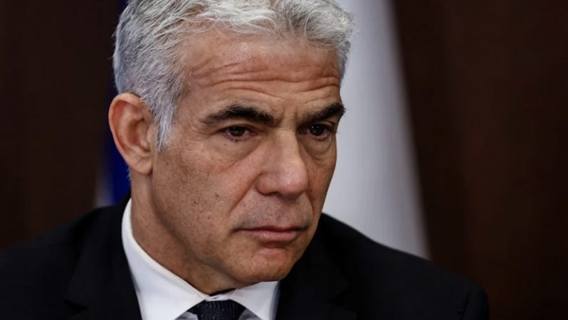 Lapidin Abu Dabi səfəri İsraildə böhrana səbəb oldu