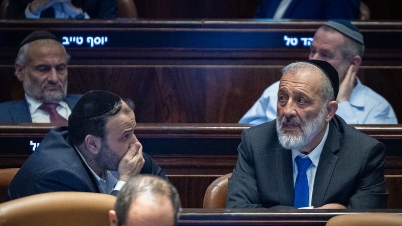 Şas partiyası Netanyahu hökumətindən geri çəkilir